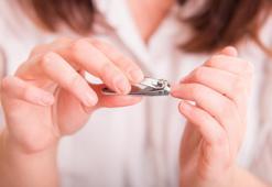 Evde kolay manikürün püf noktası! 5 dakikada pamuk gibi