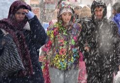 Meteoroloji'den 38 kent için yoğun kar alarmı: İstanbul'da kar yağışı beklenen ilçeler açıklandı