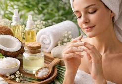 Cilde, saça, tırnaklara... Kremleri rafa kaldıran yağ: Güzellikte yeni favori