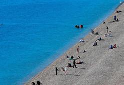Burası Türkiye! Aralık ayında deniz keyfi: ‘Dışarıdan daha sıcak, yüzmeye devam’