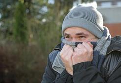 Erkekler içten içe üşüyor