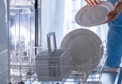 Bulaşık makinesinden gelen yumurta kokusuna son! Meğer çözümü bu kadar basitmiş