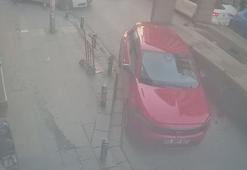 Küçükçekmece’de park halindeki otomobile TIR çarptı! Kazadan geriye bu görüntüler kaldı