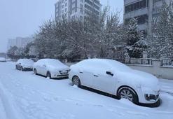 Yurtta ‘yoğun kar’ alarmı! Kar kalınlığı 1 metreyi aştı, birçok kentte hayat durdu