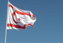 KKTC sınırında sıcak saatler! Rumlar sınır ihlali yapıp traktörlerini askerin üzerine sürdü!