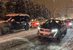İstanbul beyaza büründü! Megakentte yeni yıl 'karlı' başladı