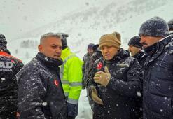 Artvin'de çığ altında kalan 2 kişiyi arama çalışmaları ikinci günde sürüyor