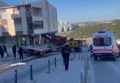 Başakşehir'de yokuştan kayan TIR'ın çarptığı bina tahliye edildi!