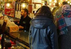 Kenttekiler pastanelere akın etti! Pasta kuyruğu saatler sürdü: ‘Bugün herkesin doğum günü'