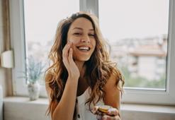 Bu iki ürün cildi sıkılaştırıyor! Her evde var, doğal ilaç