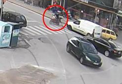 Kaza böyle geldi! Yaya geçidini kullanan motosikletli...