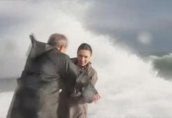 CNN Türk muhabirinin canlı yayında zor anları