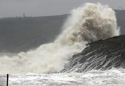 İstanbul Valiliğinden fırtına uyarısı! Şiddeti 90 km'yi bulacak
