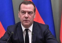 Rusya'dan Avrupa'ya zehir zemberek sözler! 'Aptallar savaş istiyorlar'