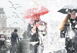 İstanbul’a kar geri dönüyor! Megakentte eğitime bir gün ara verildi