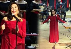 Türkan Şoray, Ankara'da sahneye çıktı! 'Rüya görüyor gibiyim'