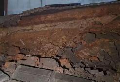 Sultanbeyli'de istinat duvarı ikinci kez çöktü