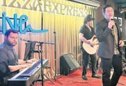 Dubai’de müzikseverlerle buluştu