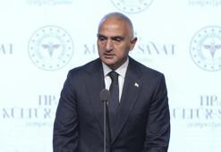 Bakanlar Memişoğlu ve Ersoy, Tıp ve Kültür-Sanat Sempozyumu'nda konuştu