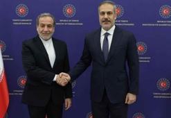 Türkiye İran'daki olaylarla ilgili diplomatik temasları hızlandırdı! Tahran ve Washington ile görüşülüyor