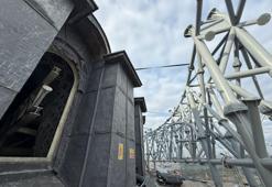 Ayasofya’da restorasyonun en kritik aşaması başladı! Kubbe pencereleri sökülüyor, çelik kirişler yerleştiriliyor