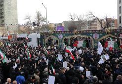 İran'da protestoların bilançosu ağırlaşıyor! Can kaybı artarken, günler sonra bir ilk yaşandı
