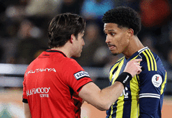 Alanyaspor - Fenerbahçe maçının tartışmalı pozisyonları Trio'da değerlendirildi! 'Hakem ekibi sınıfa kaldı'