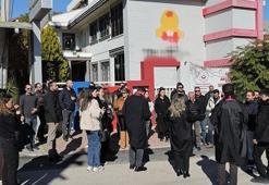 Karne almaya gelen veli ve öğrencilere 170 bin liralık şok! ‘Öğretmen ve öğrencilerin ağladığını gördük’