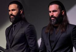 Turabi pes etmiyor! Yeni İngilizce şarkısıyla piyasaya geri döndü