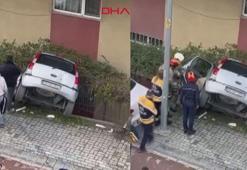 Avcılar'da binanın boşluğuna düşen otomobilin sürücüsü yaralandı
