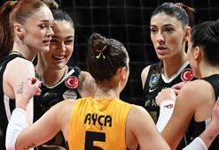 Vakıfbank, Galatasaray'ı set vermeden geçti