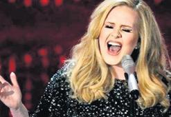 Adele tüm zamanlara damga vurdu