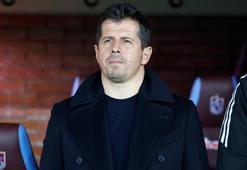 Kasımpaşa'da Emre Belözoğlu Trabzonspor maçı sonrası hakeme sert çıktı! 'Galatasaray forması olsa bu kırmızı kart rahat çıkar mı?'