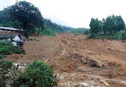 Endonezya'da toprak kayması faciası! En az 7 kişi öldü, 82 kişi kayboldu