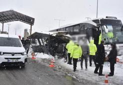 Yolcu otobüsünün polis noktasına çarpma anı görüntüleri ortaya çıktı