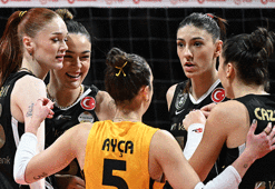 VakıfBank set vermeden kazandı! 17. galibiyet