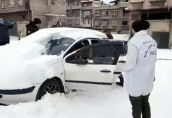 Alacak kavgası ölümle bitti! Arkadaşını otomobilde vurdu