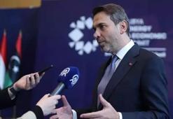 Bakan Bayraktar: Denizde ve karada 2 sahayla yakından ilgileniyoruz