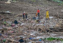 Toprak kayması faciaya yol açtı! Can kaybı 16’ya yükseldi