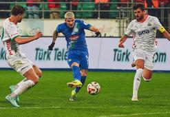 Süper Lig'de Rizespor ile Alanyaspor son dakika golüyle berabere kaldı!