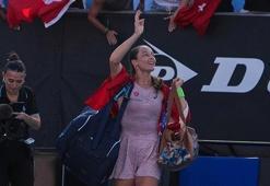 Türk seyircileri çıldırtan hareket! Milli tenisçi Zeynep Sönmez'den Putintseva sorusuna yanıt