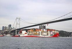 Boğaz’dan Yıldırım gibi geçti