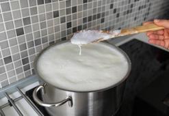Yoğurdunuz tutmadıysa sakın panik yapmayın! Tutmayan yoğurdu taş gibi yapan gizli yöntem