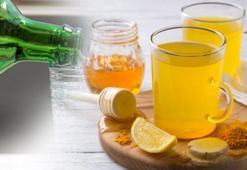 Yaz kış içiliyor! Zencefilli ballı ve limonlu leziz soda böyle yapılıyormuş