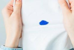 Kuru temizlemecilerin gizli sırrı! Mürekkep lekesini saniyeler içinde çıkaran o yöntem