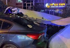Beylikdüzü’nde fırtına: Binanın dış cephesi aracın üzerine düştü
