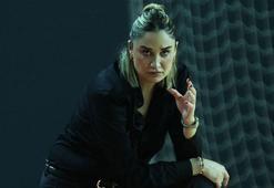 'Dişi Ataman' Komşu'yu sallıyor!