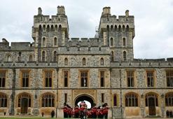 Epstein soruşturmasında İngiliz Kraliyeti skandalı! Prensin fotoğrafları ortaya çıktı