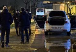 Polisin "dur" ihtarına uymayan araçta el bombası ve tabanca ele geçirildi!