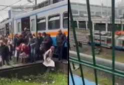 Esenler'de raydan çıkan metro nedeniyle yolcular tahliye edildi